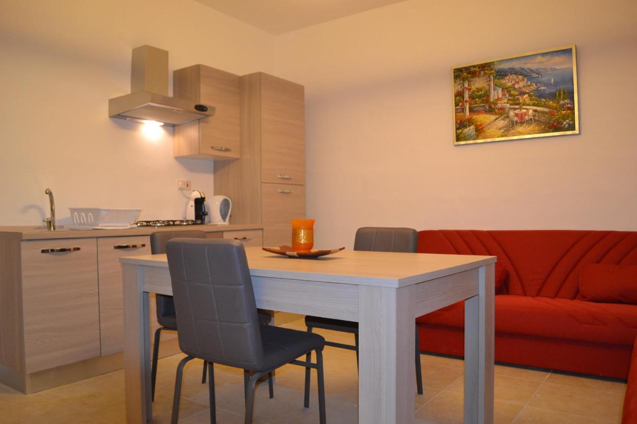 La Luna Town House Слима Екстериор снимка