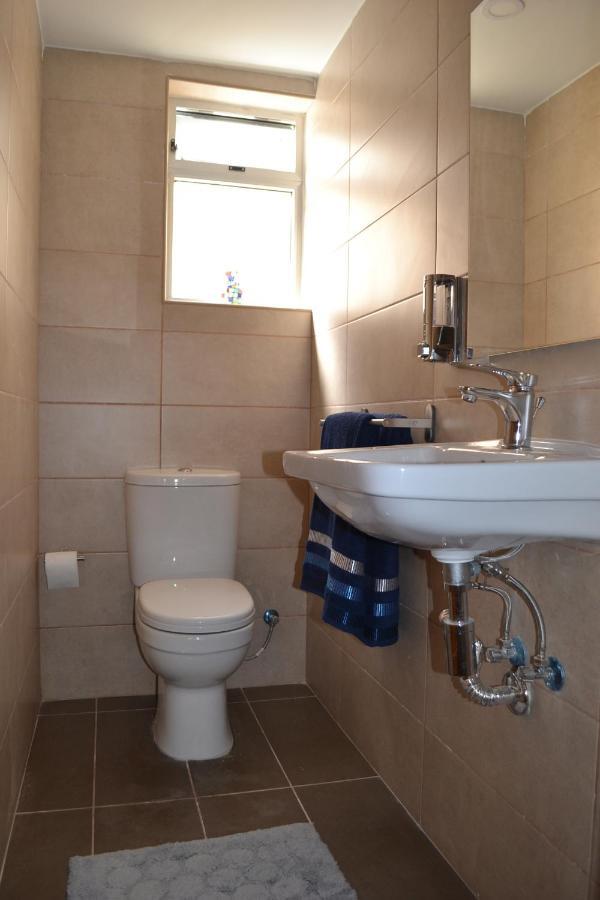 La Luna Town House Слима Екстериор снимка